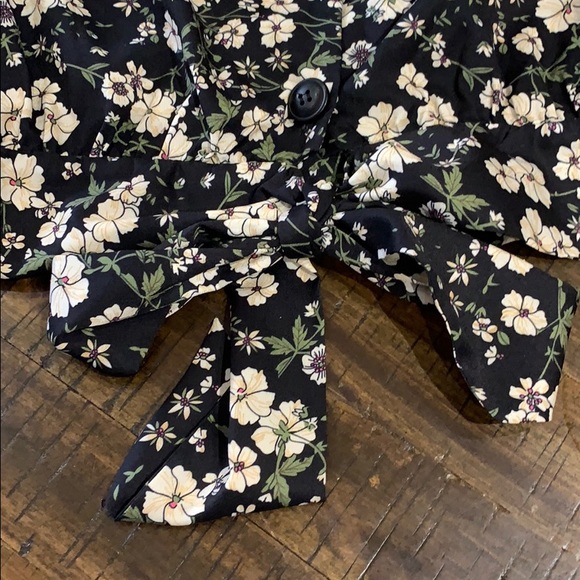 Pink Martini floral top - Picture 3 of 4